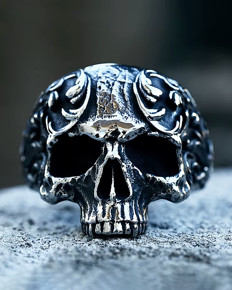 Gothic Ring Skull
