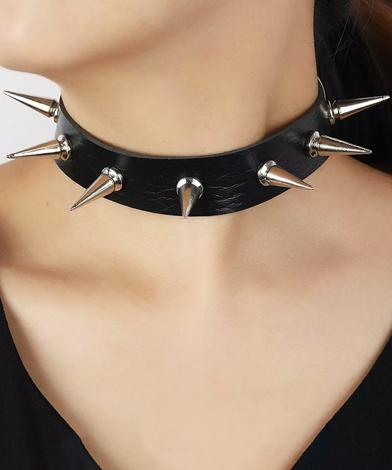 Choker With Spikes