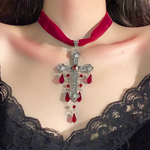 cross-choker-goth-2.png