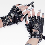 fingerless-leather-gloves-with-spikes-2.png