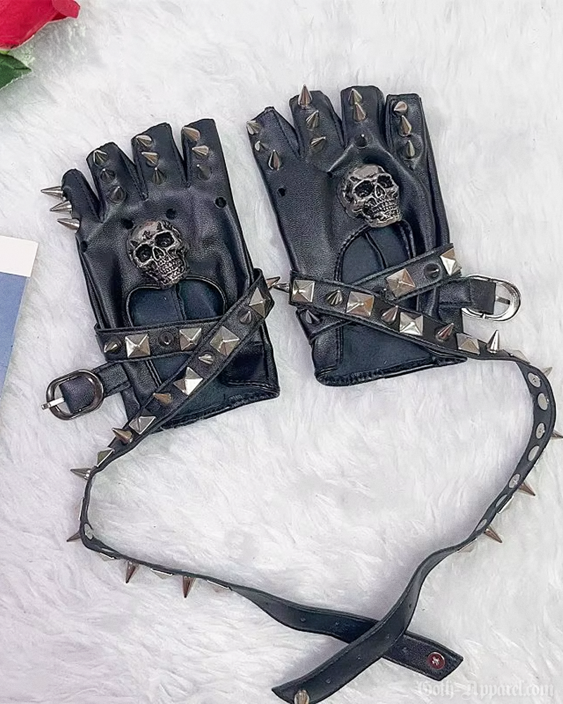 fingerless-leather-gloves-with-spikes-3.png