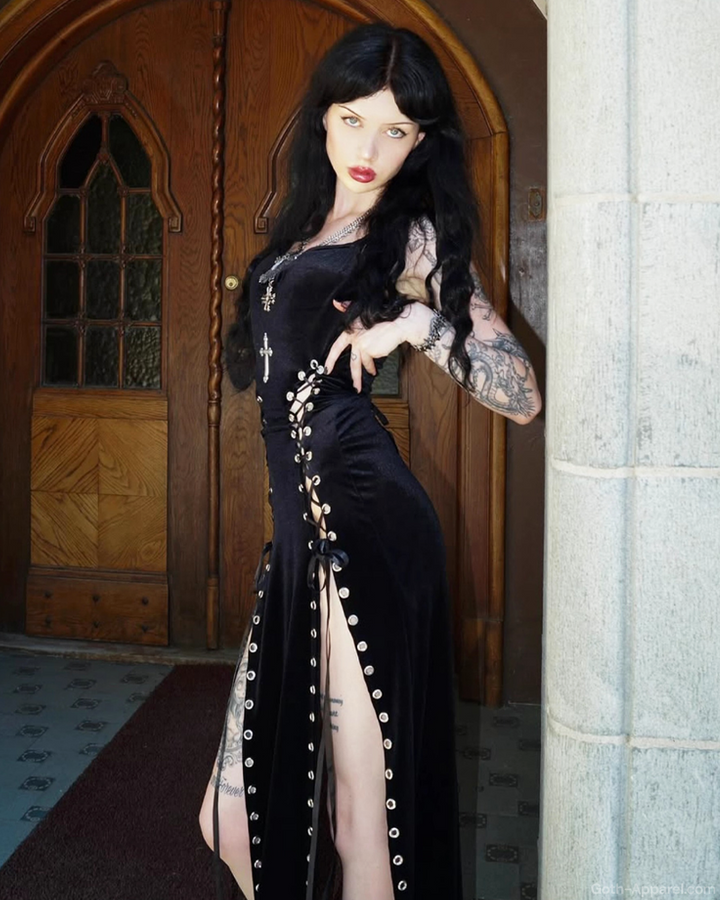 Goth Clothing & Accessories | Goth Apparel