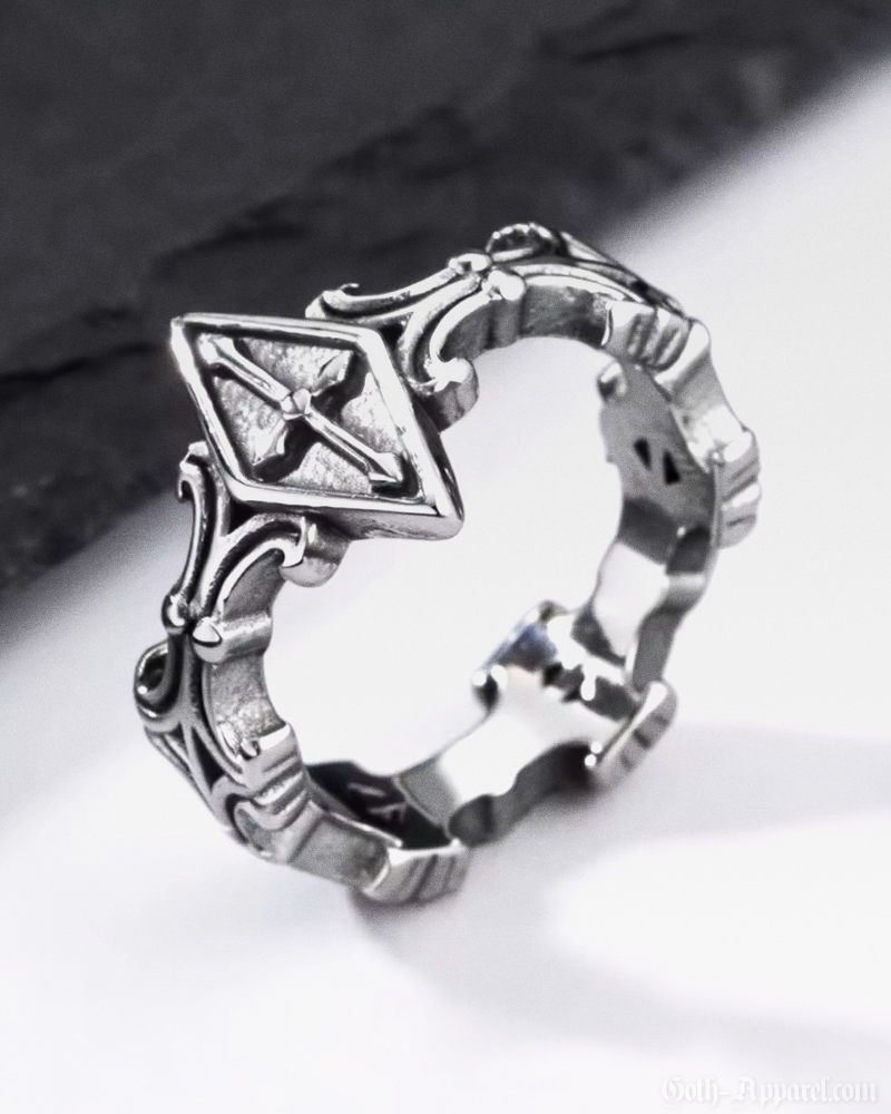 gothic-cross-ring-4.png