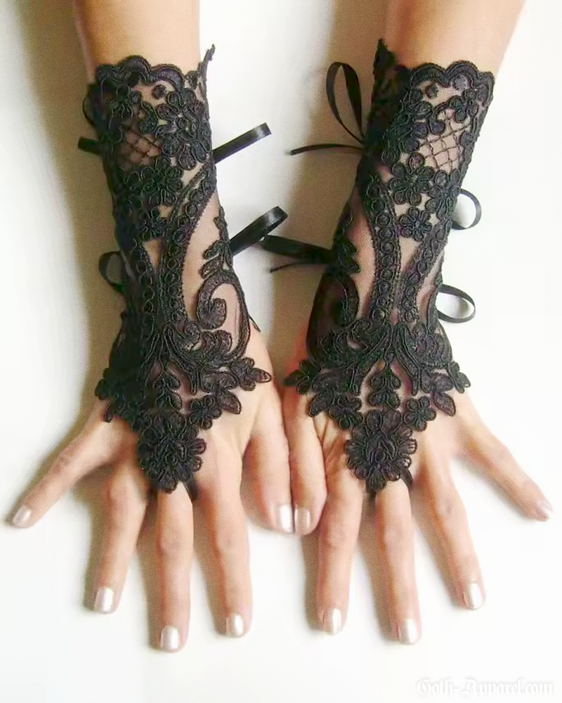 gothic-lace-fingerless-gloves-2.png