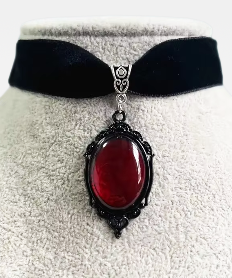 Gothic Velvet Choker