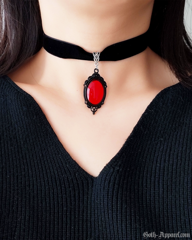Gothic Velvet Choker