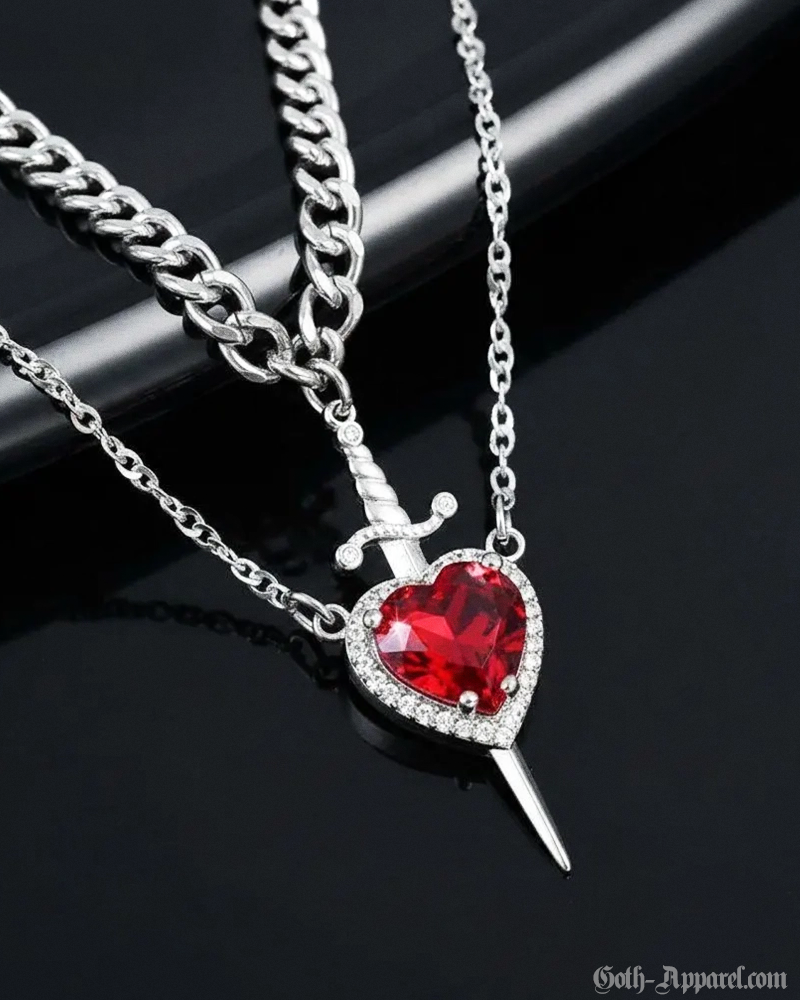 heart-and-sword-necklace-2.png