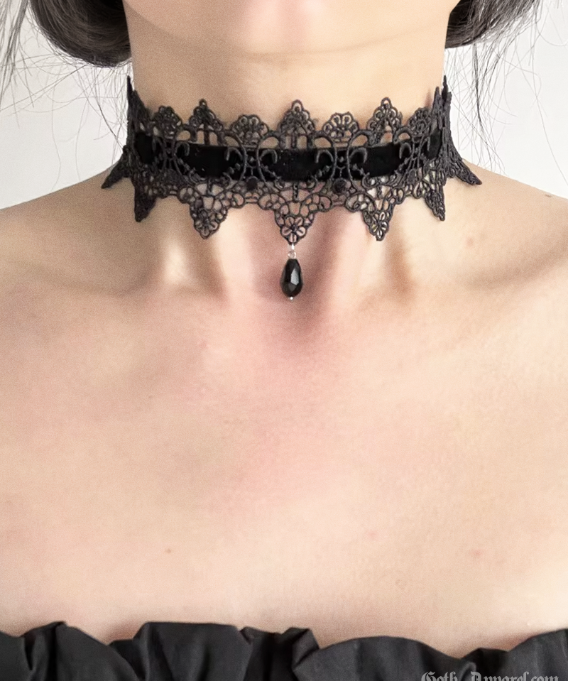 lace-choker-necklace-1.png