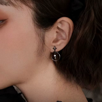 moon-and-star-earrings-2.png