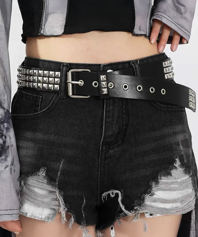 Pyramid Studded Belt