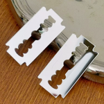 razor-blade-hair-pins-3.png