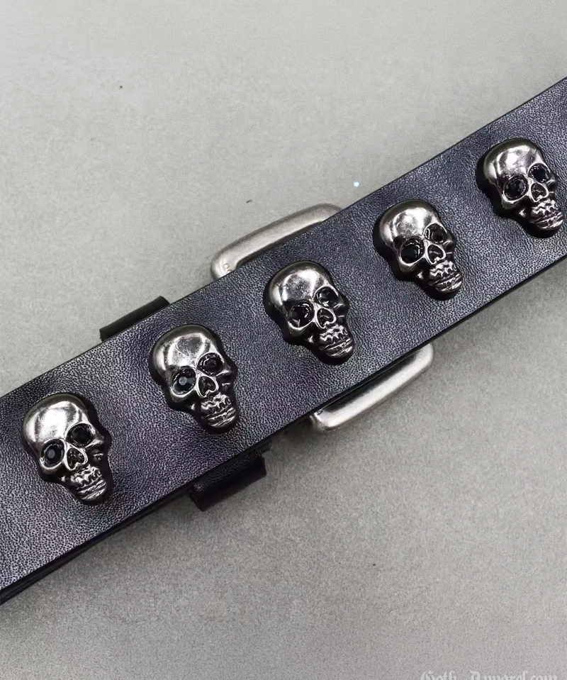 skull-studded-belt-2.png