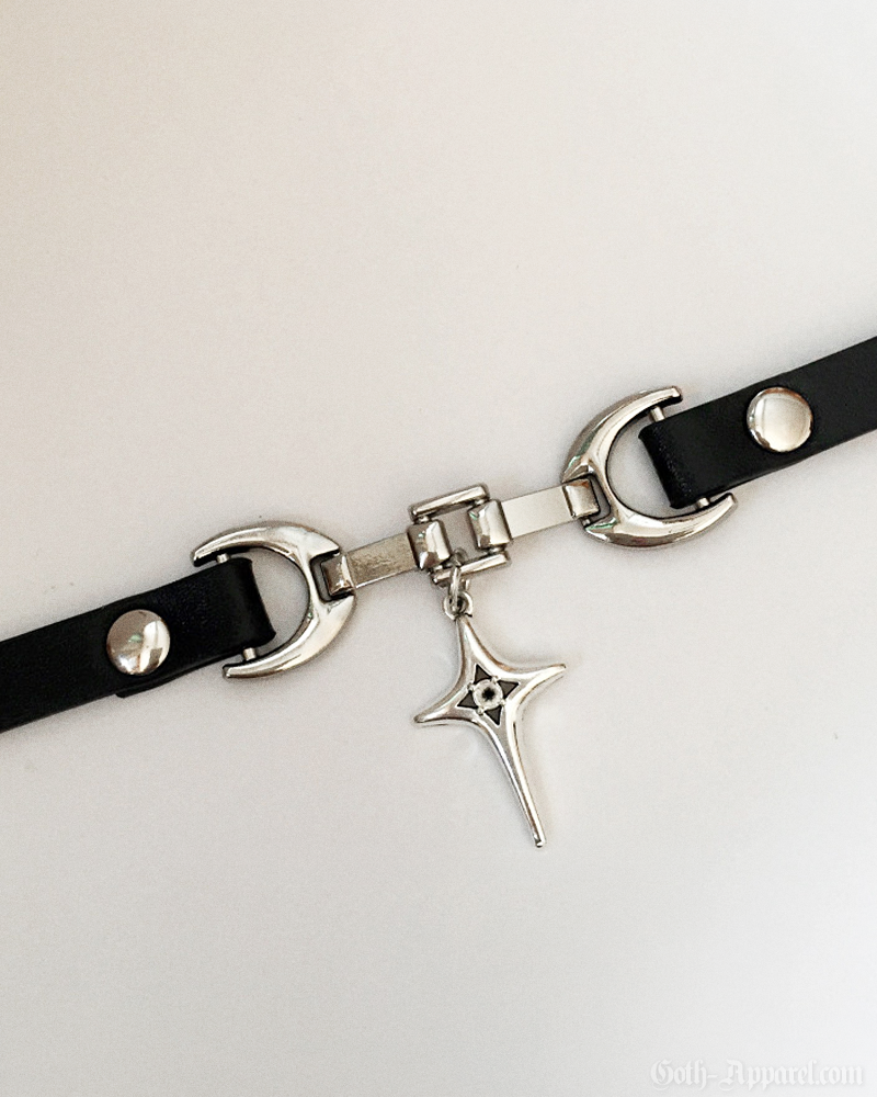 star-leather-choker-2.png