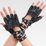 studded-fingerless-gloves-3.png