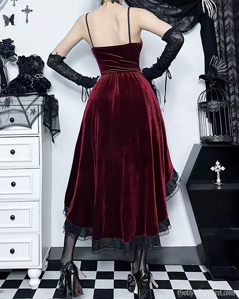 velvet-dress-gothic-2.png